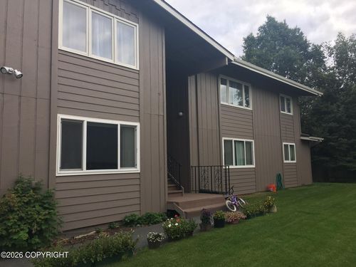 8621 Molanary Dr, Anchorage, AK, 99502-5261 | Card Image