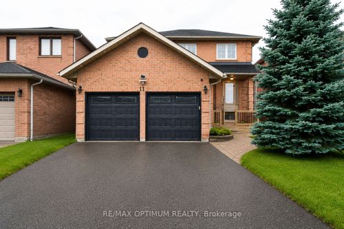 11 Murkar Cres, Whitby, ON, L1N8Y4 | Card Image