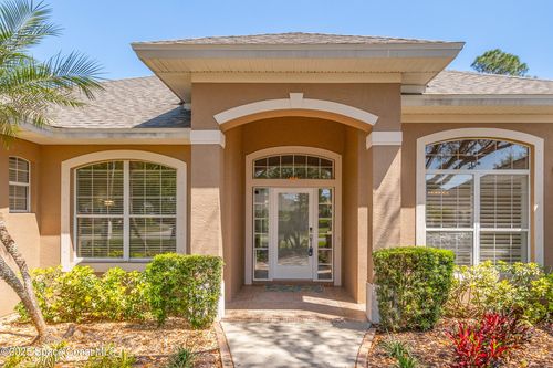 3833 Peacock Dr, Melbourne, FL, 32904-9512 | Card Image
