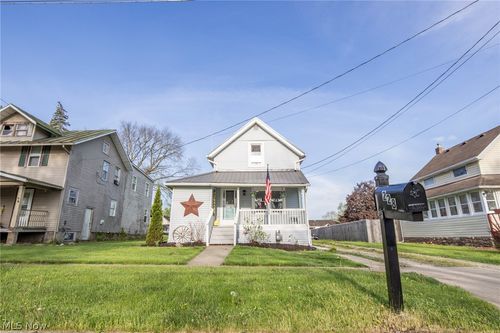 228 Liberty St, Spencer, OH, 44275-9599 | Card Image