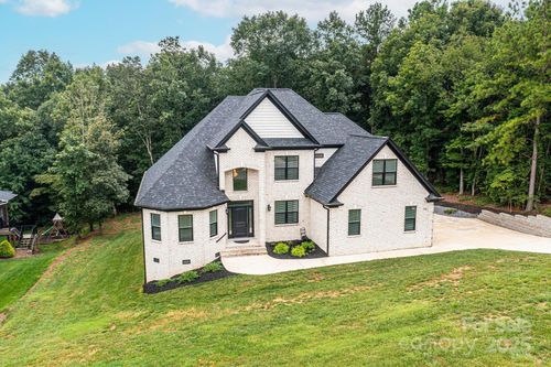 754 River Bend Dr, Granite Falls, NC, 28630-9386 | Card Image