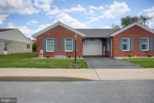 712 Marden Ave, SHIPPENSBURG, PA, 17257-1660 | Card Image