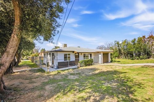 801 Elm Ave, Beaumont, CA, 92223-1631 | Card Image