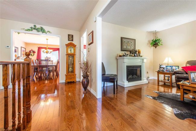 7 Riverside Dr, House other with 3 bedrooms, 3 bathrooms and 6 parking in Mono ON | Image 7