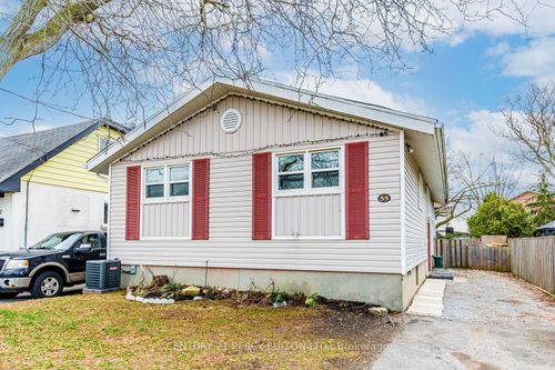 55 Glovers Rd, Oshawa, ON, L1G3Y1 | Card Image