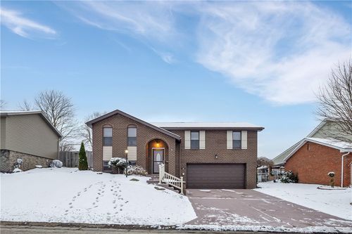 124 Macbeth Dr, Lower Burrell, PA, 15068-2629 | Card Image