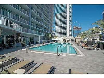 3603 - 1250 S Miami Ave, Condo with 2 bedrooms, 2 bathrooms and null parking in Miami FL | Image 3