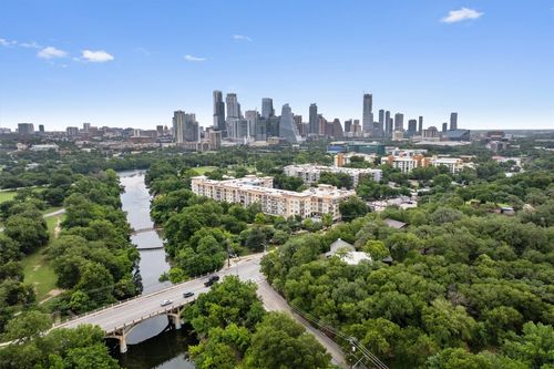 unit-2027-1900 Barton Springs Rd, Austin, TX, 78704-1398 | Card Image