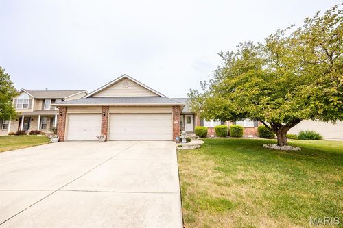 109 Sunnybrooke, Troy, IL, 62294-3621 | Card Image