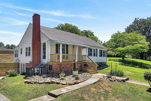 128 S Young St, Sparta, TN, 38583 | Card Image