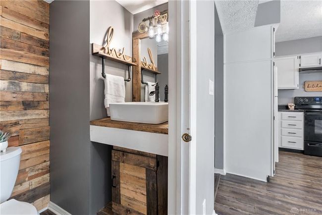 3163 Gracemore Ave, Condo with 2 bedrooms, 3 bathrooms and null parking in Kettering OH | Image 14