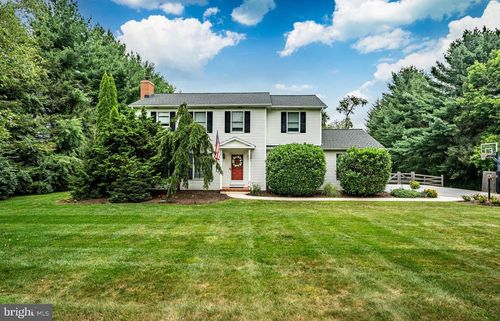 11 Cochran Dr, COATESVILLE, PA, 19320-1248 | Card Image