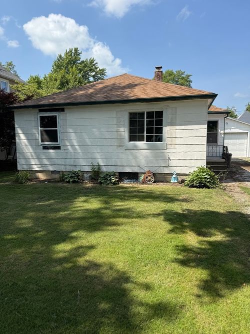 206 E Oak St, Chatsworth, IL, 60921-9320 | Card Image