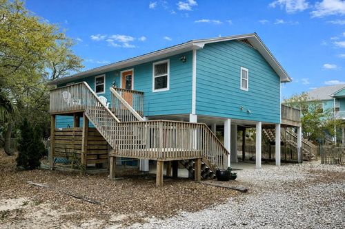 1064 W Gulf Beach Dr, St. George Island, FL, 32328 | Card Image