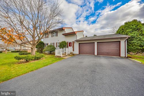 414 10th St, EASTON, PA, 18042-5428 | Card Image