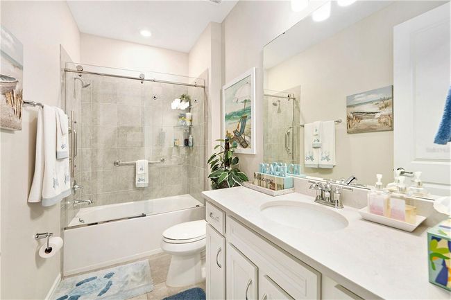Bathroom #2/Guest Bath - Tub and Shower with custom glass door | Image 17