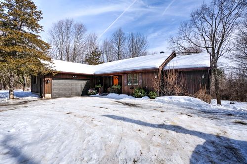 9889 Perth Rd, Westport, ON, K0G1X0 | Card Image