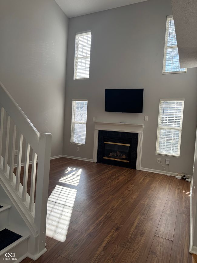504 Elkhart Dr, Condo with 2 bedrooms, 3 bathrooms and null parking in Westfield IN | Image 10
