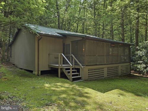 776 Perry Dr, FAYETTEVILLE, PA, 17222 | Card Image