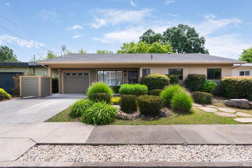 321 Arroyo Way, Sonoma, CA, 95476-6815 | Card Image