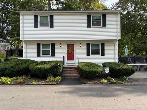 10 Autumn St, Braintree, MA, 02184-3708 | Card Image