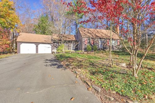 10 Ledgewood Drive, Farmington, CT, 06032 | Card Image