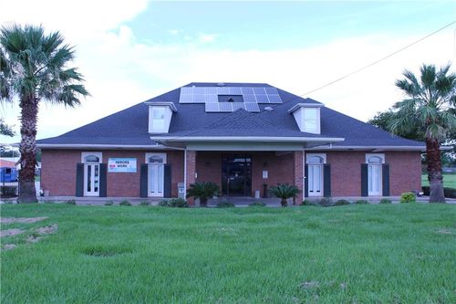 2700 W Airline Hwy, La Place, LA, 70068-2920 | Card Image