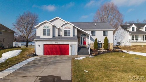 8266 Irish Mist, Onsted, MI, 49265-9302 | Card Image