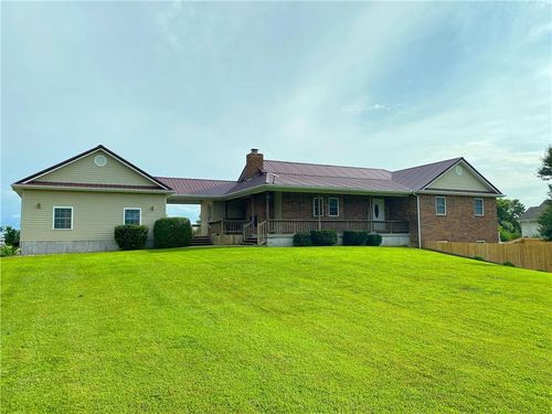 15356 E Pawhuska Rd, Nevada, MO, 64772-8918 | Card Image