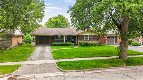 95 Ripplewood Cres, Kitchener, ON, N2M4R9 | Card Image