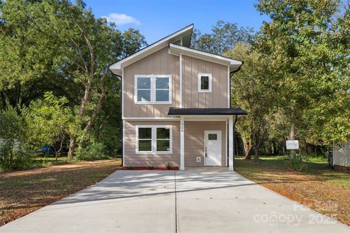 306 E Henderson St, East Spencer, NC, 28039 | Card Image