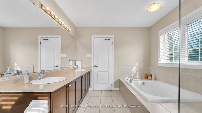 38 Intrigue Trail, House other with 4 bedrooms, 3 bathrooms and 2 parking in Brampton ON | Image 29
