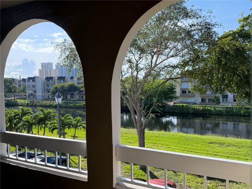 apt-312-7840 Camino Real, Miami, FL, 33143-6816 | Card Image