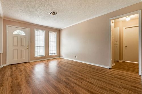 1220 E Brooks St, Norman, OK, 73071-2515 | Card Image