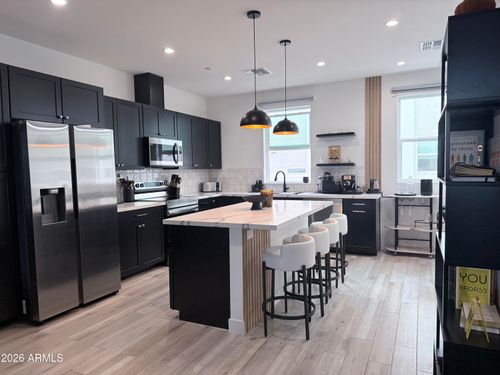 4-825 N 9th Ave, Phoenix, AZ, 85007-2369 | Card Image