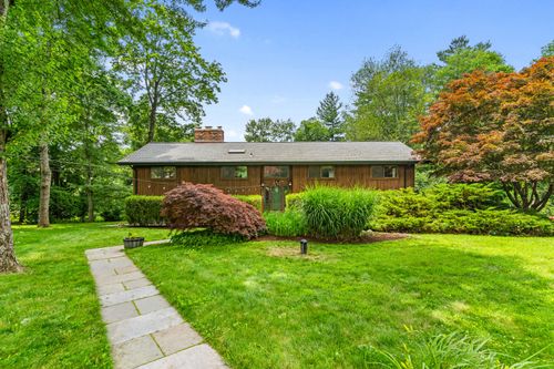 29 Spruce Dr, Wilton, CT, 06897-2724 | Card Image