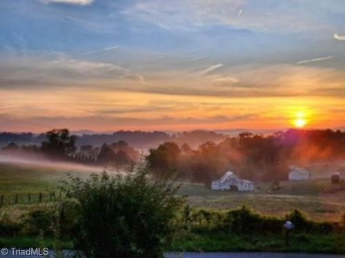 273 Faith Dr, Galax, VA, 24333-4658 | Card Image