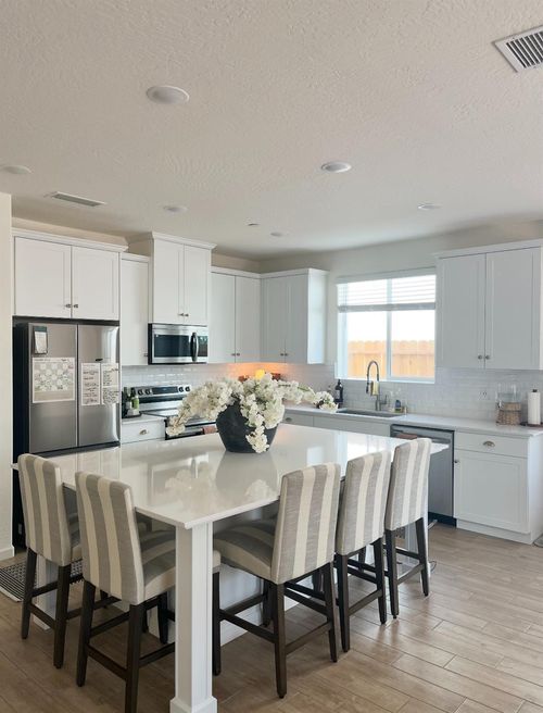 163 Reunion Way S, Madera, CA, 93636-9133 | Card Image