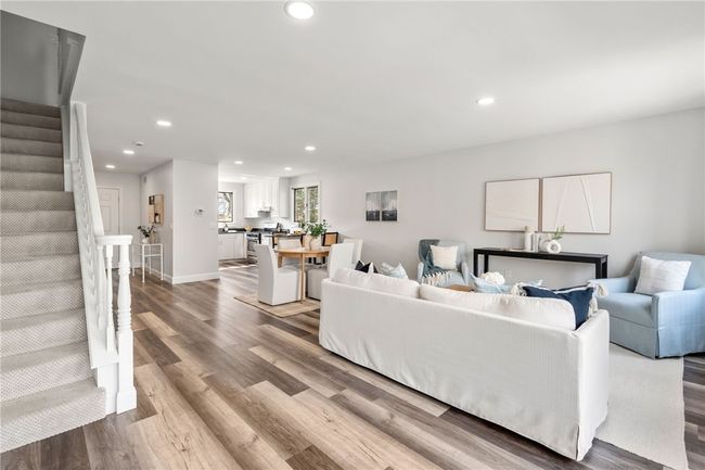 844 Bullocks Point Ave, Condo with 2 bedrooms, 3 bathrooms and 1 parking in Riverside RI | Image 11