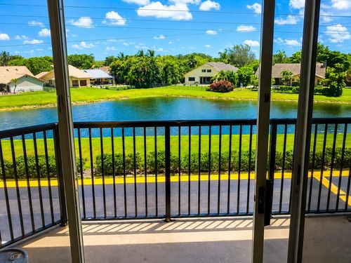 303-8761 Wiles Rd, Coral Springs, FL, 33067-1883 | Card Image