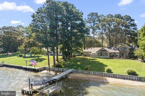 513 E Gwynnfield Road, Tappahannock, VA, 22560 | Card Image