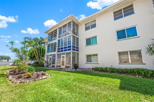 apt-120-708 Tamiami Trl S, VENICE, FL, 34285-3615 | Card Image