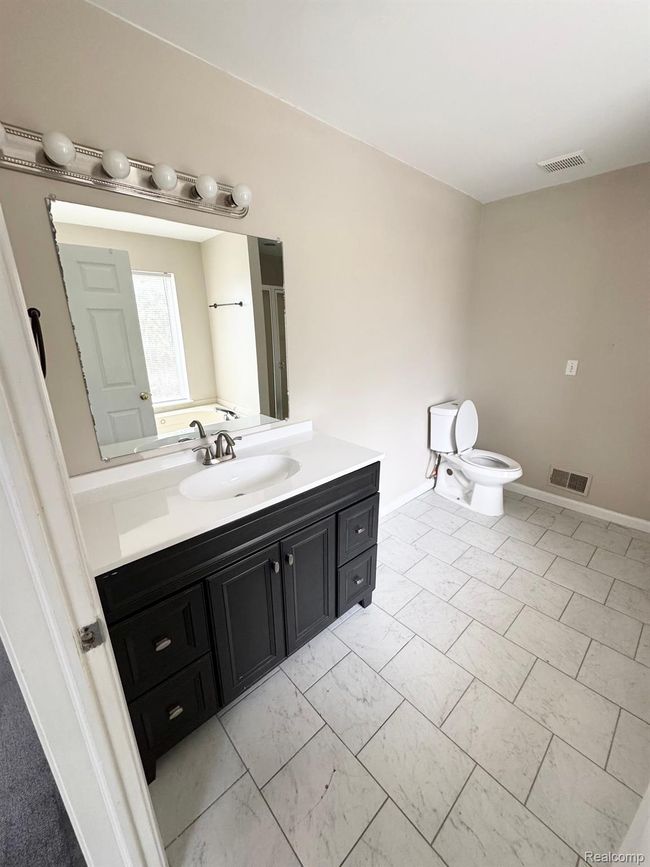 5144 Hickory Pointe Blvd, House other with 4 bedrooms, 3 bathrooms and null parking in Ypsilanti MI | Image 16