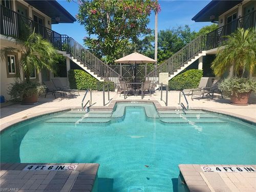 102-480 5th St, NAPLES, FL, 34102-6548 | Card Image