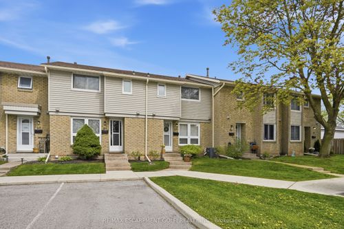 97-6767 Thorold Stone Rd, Niagara Falls, ON, L2J3W9 | Card Image