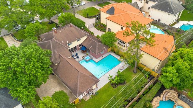 5411 Pine St, House other with 5 bedrooms, 5 bathrooms and 3 parking in Bellaire TX | Image 49