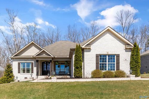 10 Natures Loop Rd Se, Huntsville, AL, 35803-3844 | Card Image