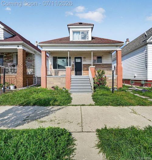 12146 Klinger St, Hamtramck, MI, 48212-2773 | Card Image
