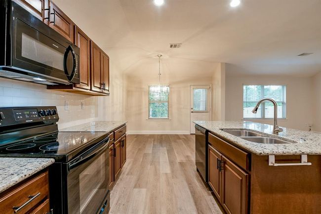 167 Courageous Side Way, House other with 4 bedrooms, 3 bathrooms and 2 parking in Magnolia TX | Image 9