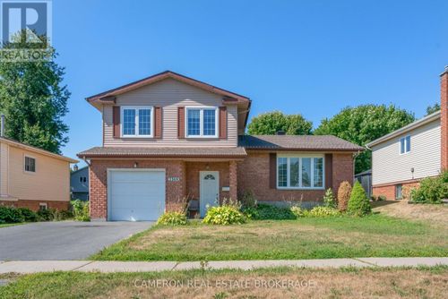 1369 Lochiel St, Cornwall, ON, K6H6N5 | Card Image
